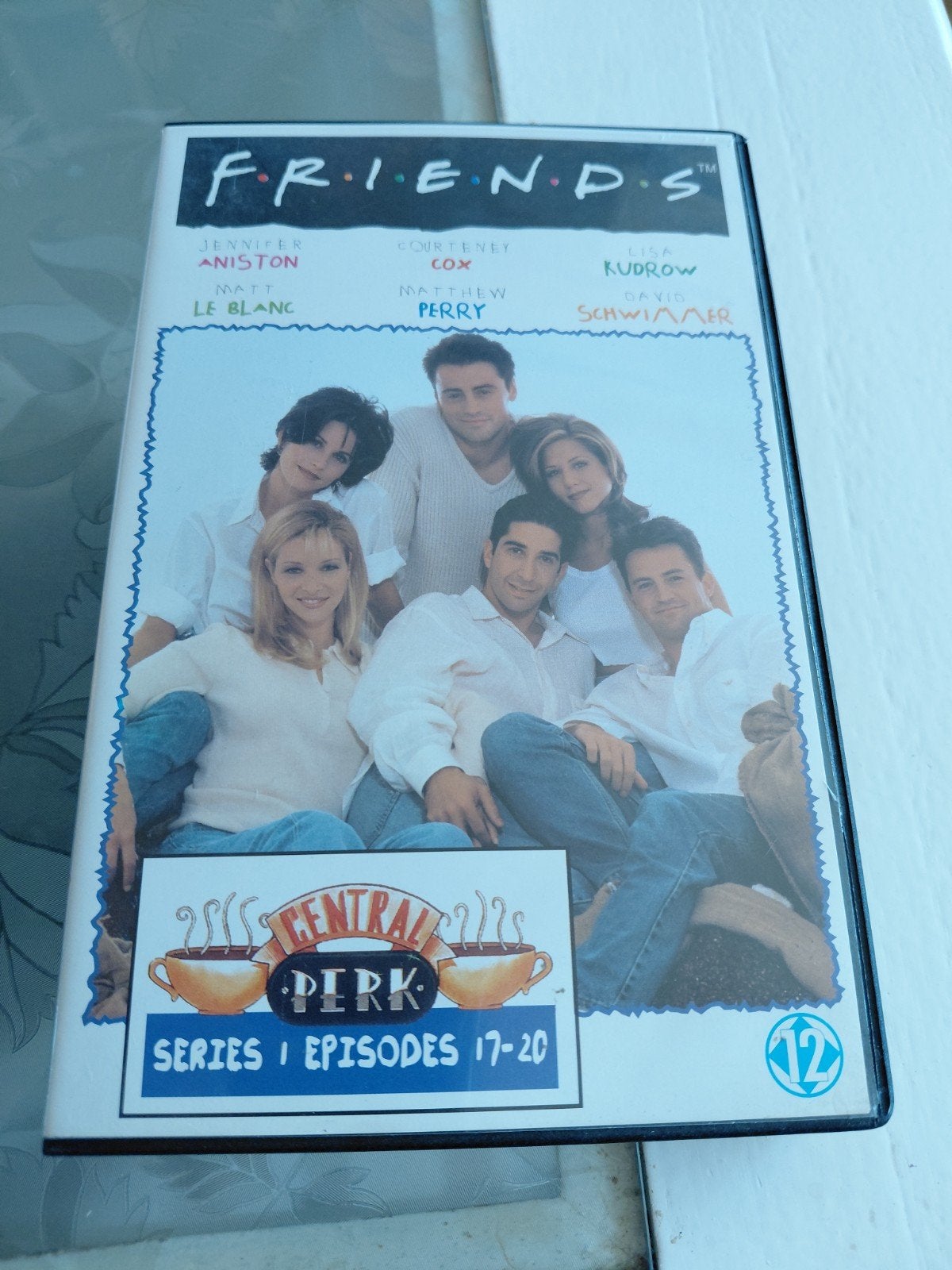 Friends Series 1 episodes 17-20 NIEUW IN SEAL VHS., Ophalen of Verzenden, Tv-serie of Tv-programma, Nieuw in verpakking, Vanaf 12 jaar
