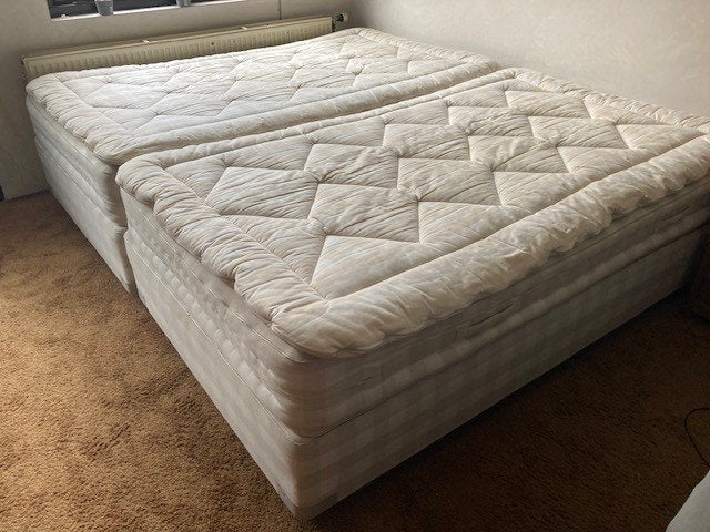 Mega Hästens 2000T boxpring 240cm breed en 210cm lang XXXL, Ophalen, 210 cm, Tweepersoons, Zo goed als nieuw