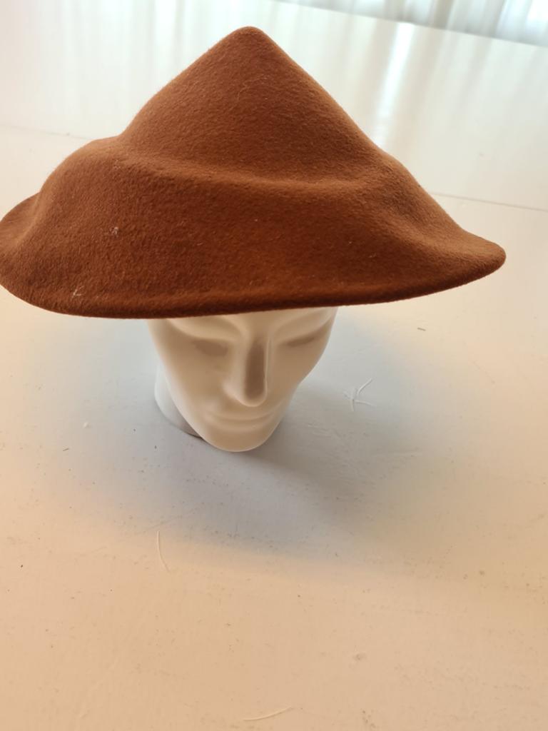 Vintage Bruine Vilten Hoed - Uniek Design, Ophalen of Verzenden, Zo goed als nieuw