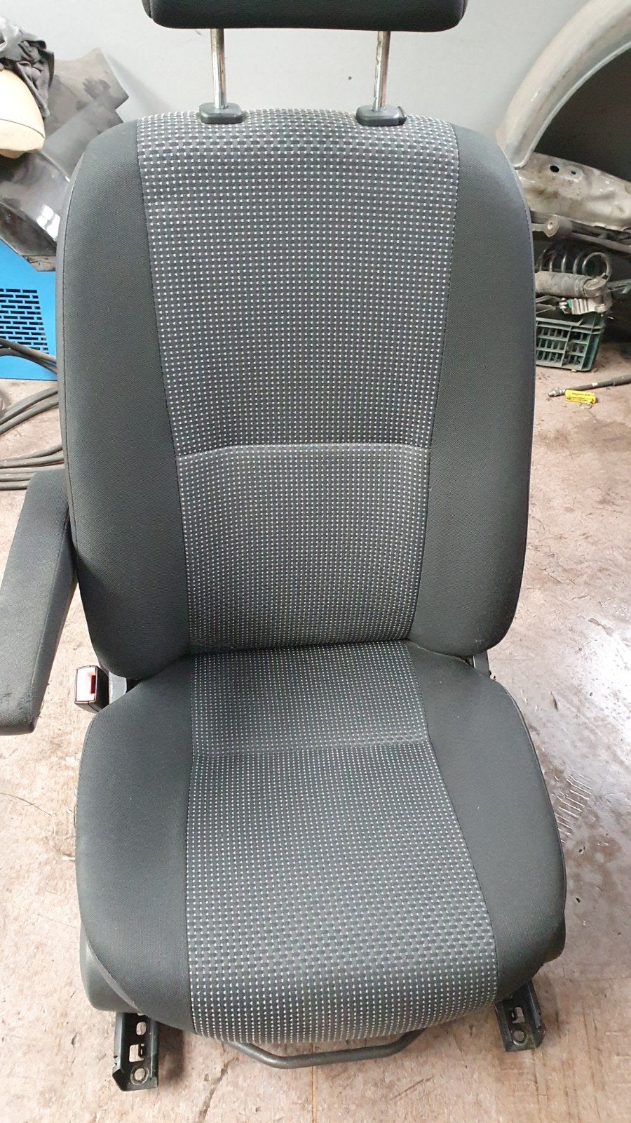 Stoel links sprinter crafter met armsteun en 2 zitsbank, Auto-onderdelen, Interieur en Bekleding, Ophalen
