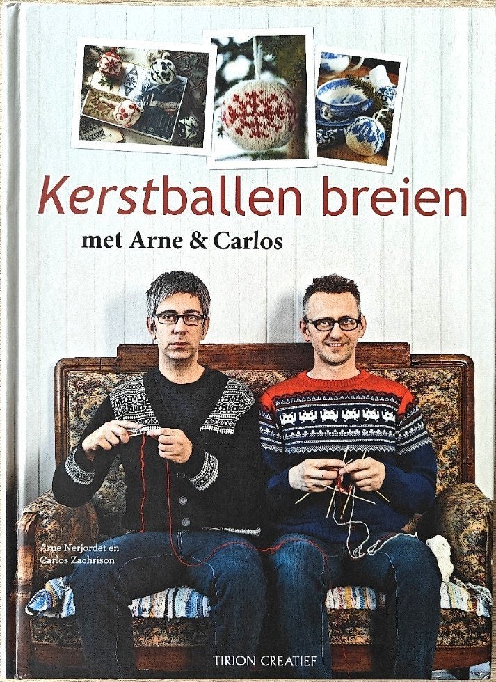 KERSTBALLEN BREIEN MET ARNE & CARLOS., Ophalen of Verzenden, Zo goed als nieuw, Breien, Patroon of Boek