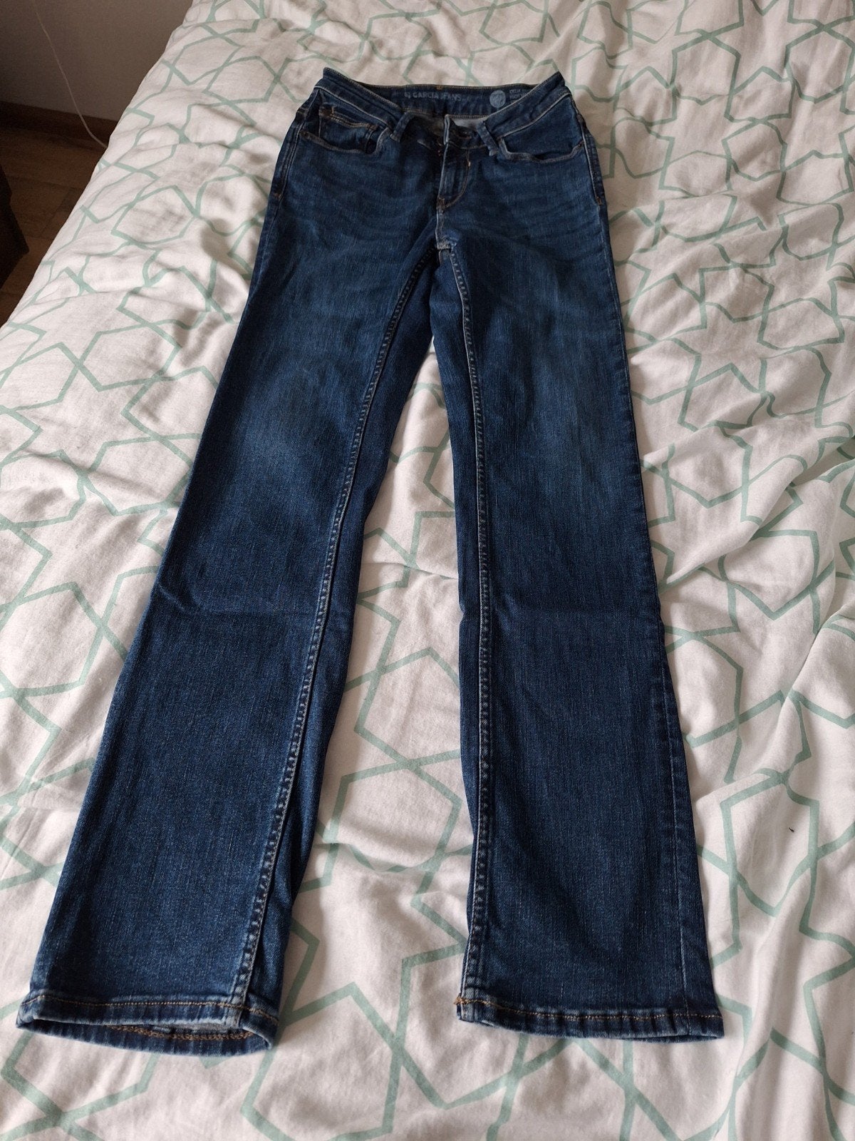 Garcia Celia Jeans W26 L30 - Zo goed als nieuw, Blauw, Ophalen of Verzenden, Zo goed als nieuw, W27 (confectie 34) of kleiner