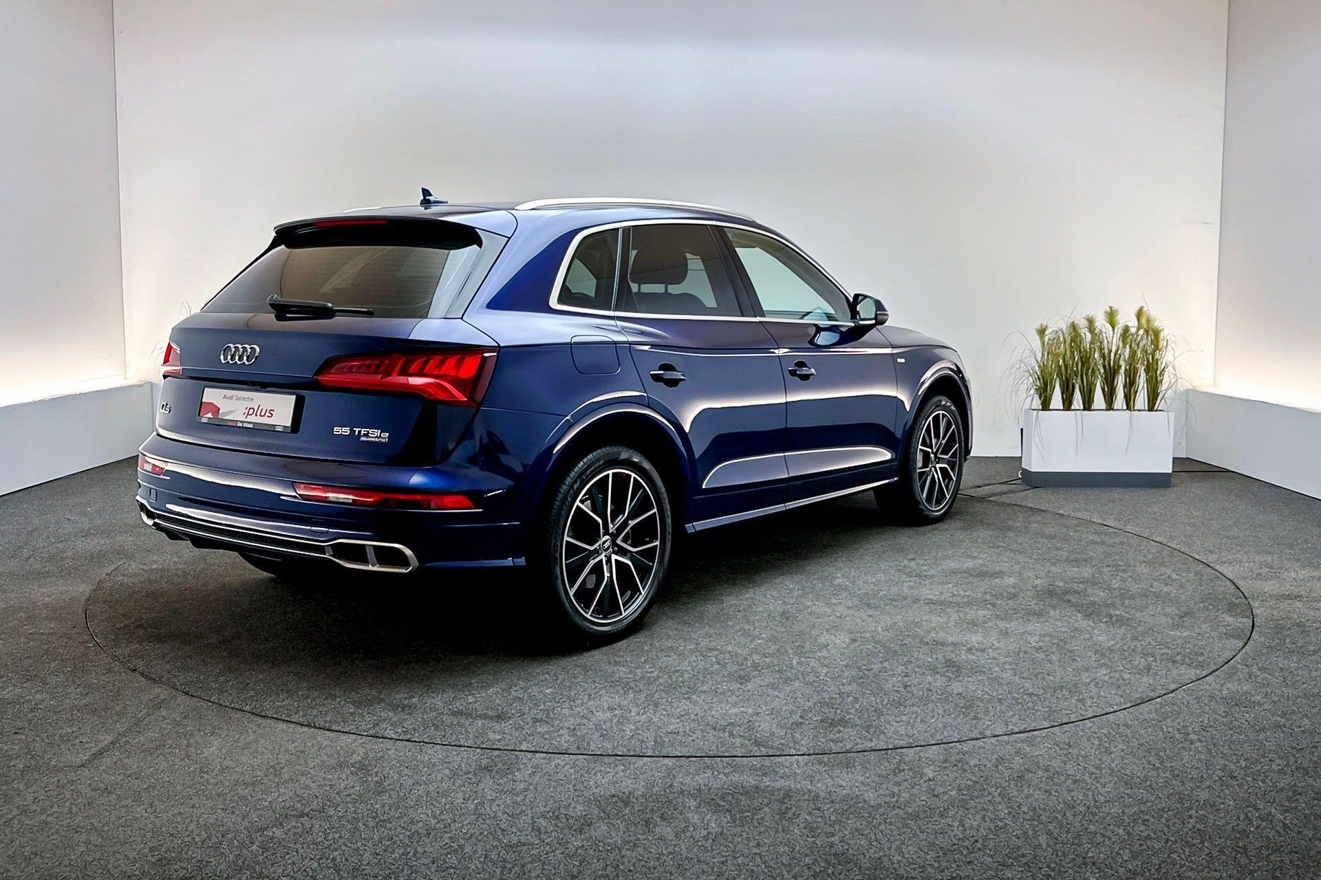 Audi Q5 55 TFSI e 367pk S tronic quattro Competition | SoH 8, Automaat, 4 cilinders, Blauw, Plug-in hybride