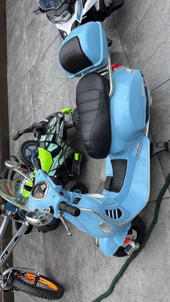 Kinder VESPA scooter, Ophalen of Verzenden, Zo goed als nieuw, Benzine