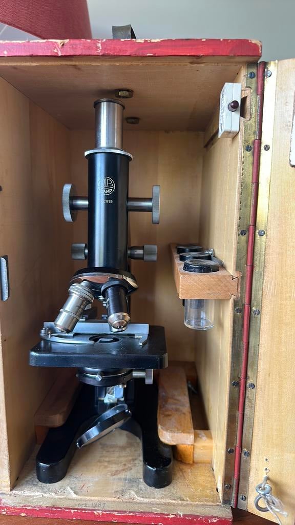 Vintage microscoop, Audio, Tv en Foto, Optische apparatuur | Microscopen, Ophalen of Verzenden, Gebruikt, 1000x of meer, Biologische microscoop