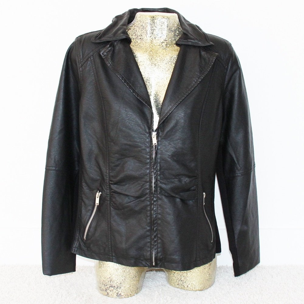 Mooie Zwarte MS Leatherlook Jas (M) € 25,-, Maat 38/40 (M), Zwart, Ophalen of Verzenden, Zo goed als nieuw