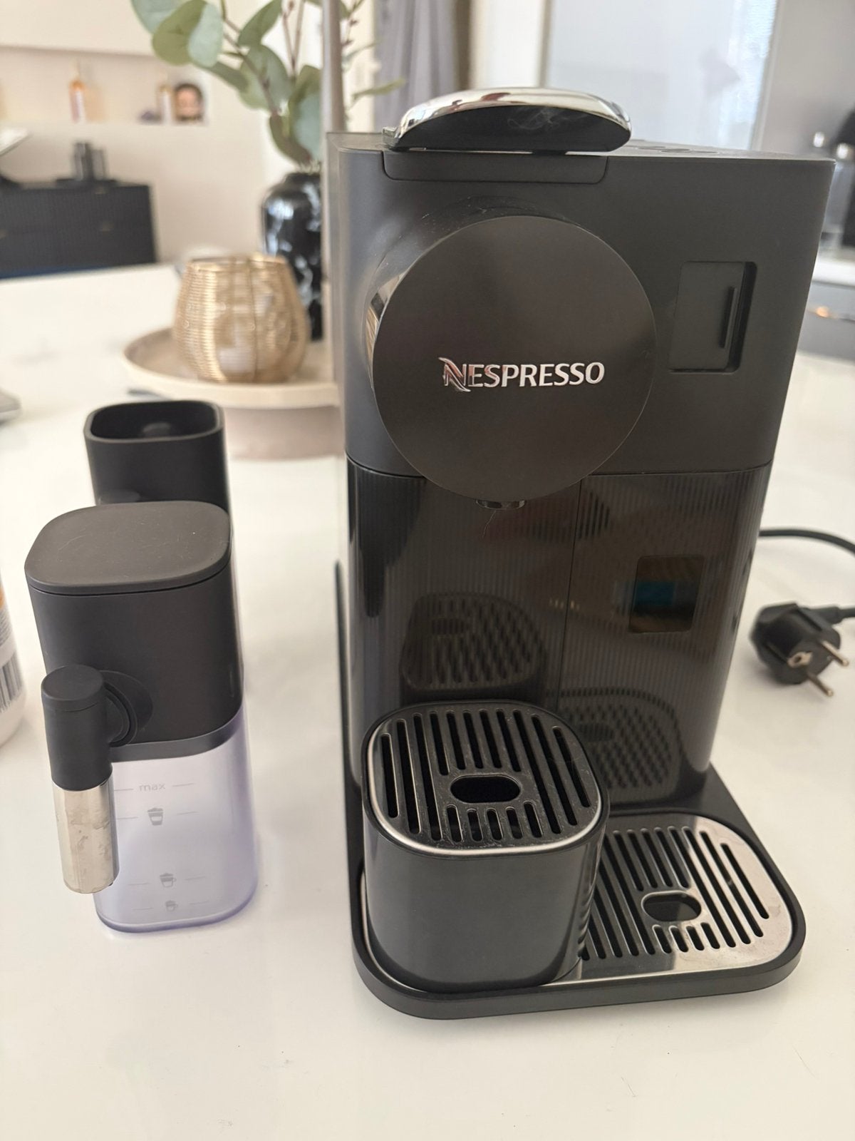 Nespresso, Ophalen, Zo goed als nieuw, Koffiemachine