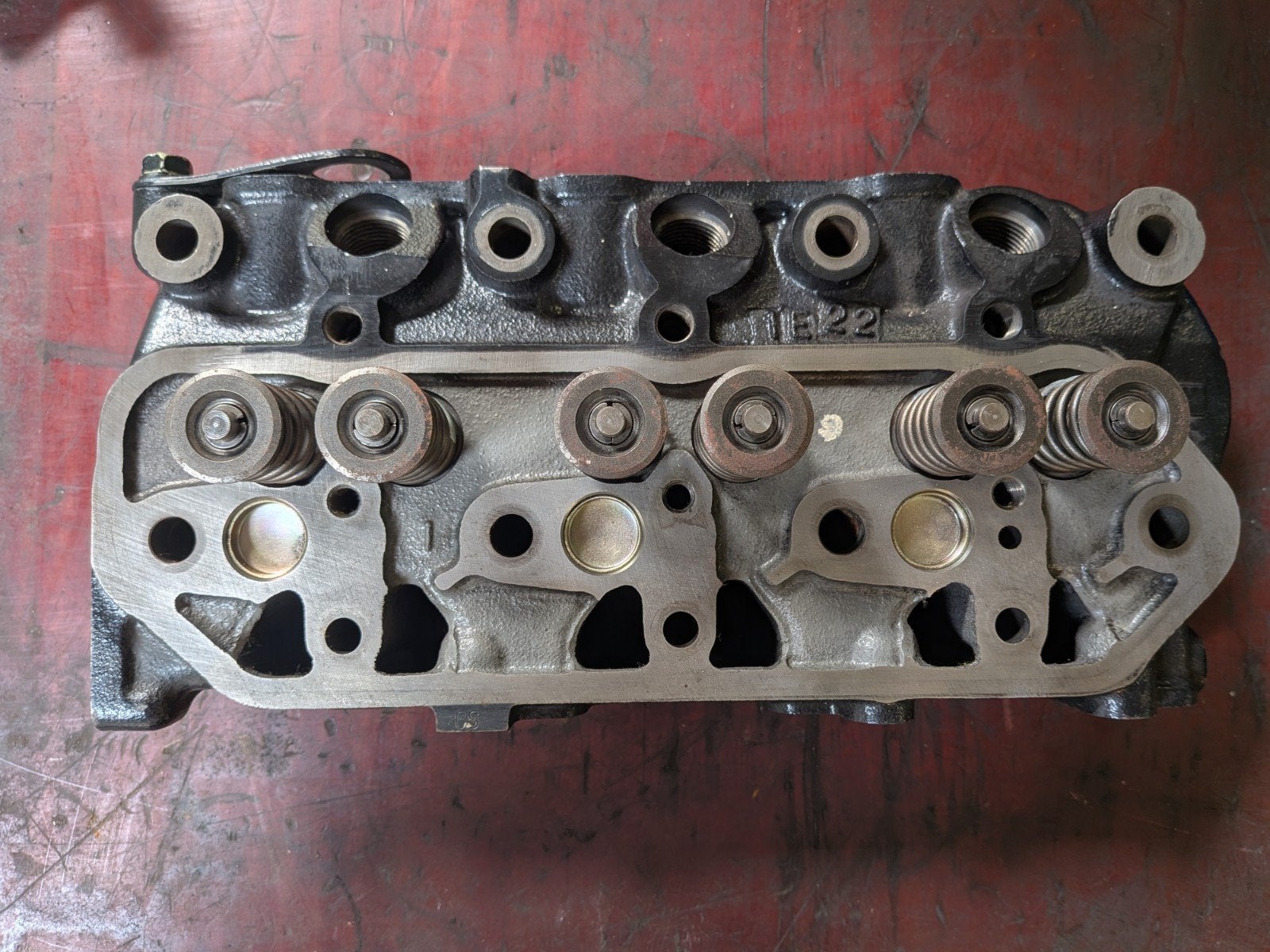 Gereviseerde cilinderkop Kubota D722/D782 (Super Mini Serie), Ophalen, Gereviseerd, Universele onderdelen