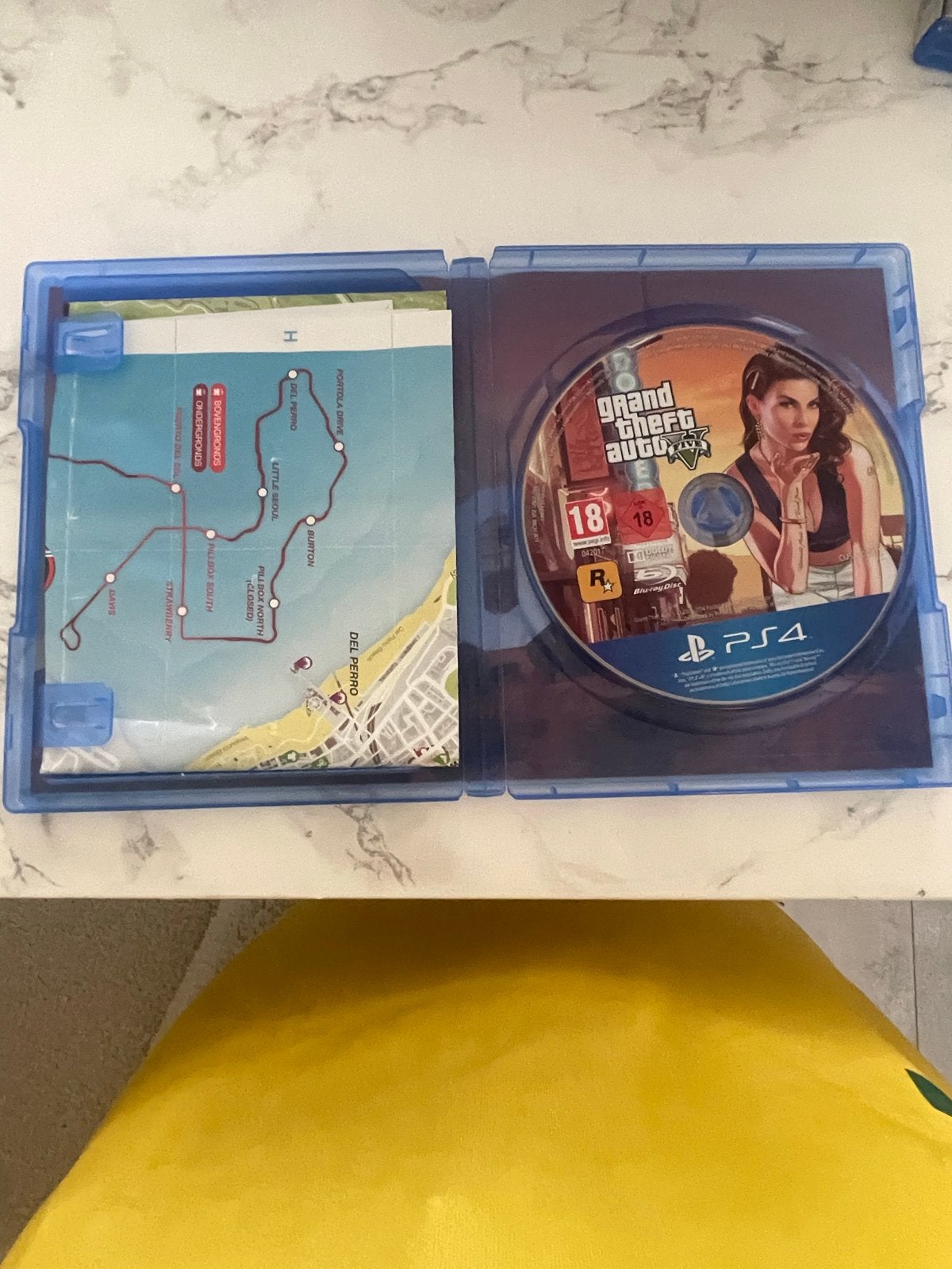 Grand Theft Auto V (GTA 5) PS4 - Zo goed als nieuw, Spelcomputers en Games, Games | Sony PlayStation 4, Avontuur en Actie, Online