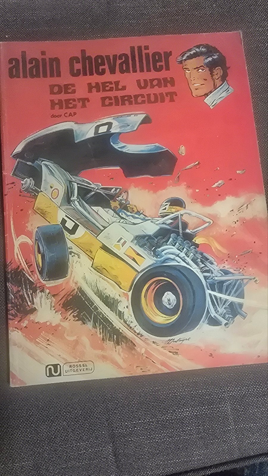 Alain Chevallier - De Hel van het Circuit (Rossel), Boeken, Eén stripboek, Ophalen of Verzenden, Gelezen, Cap