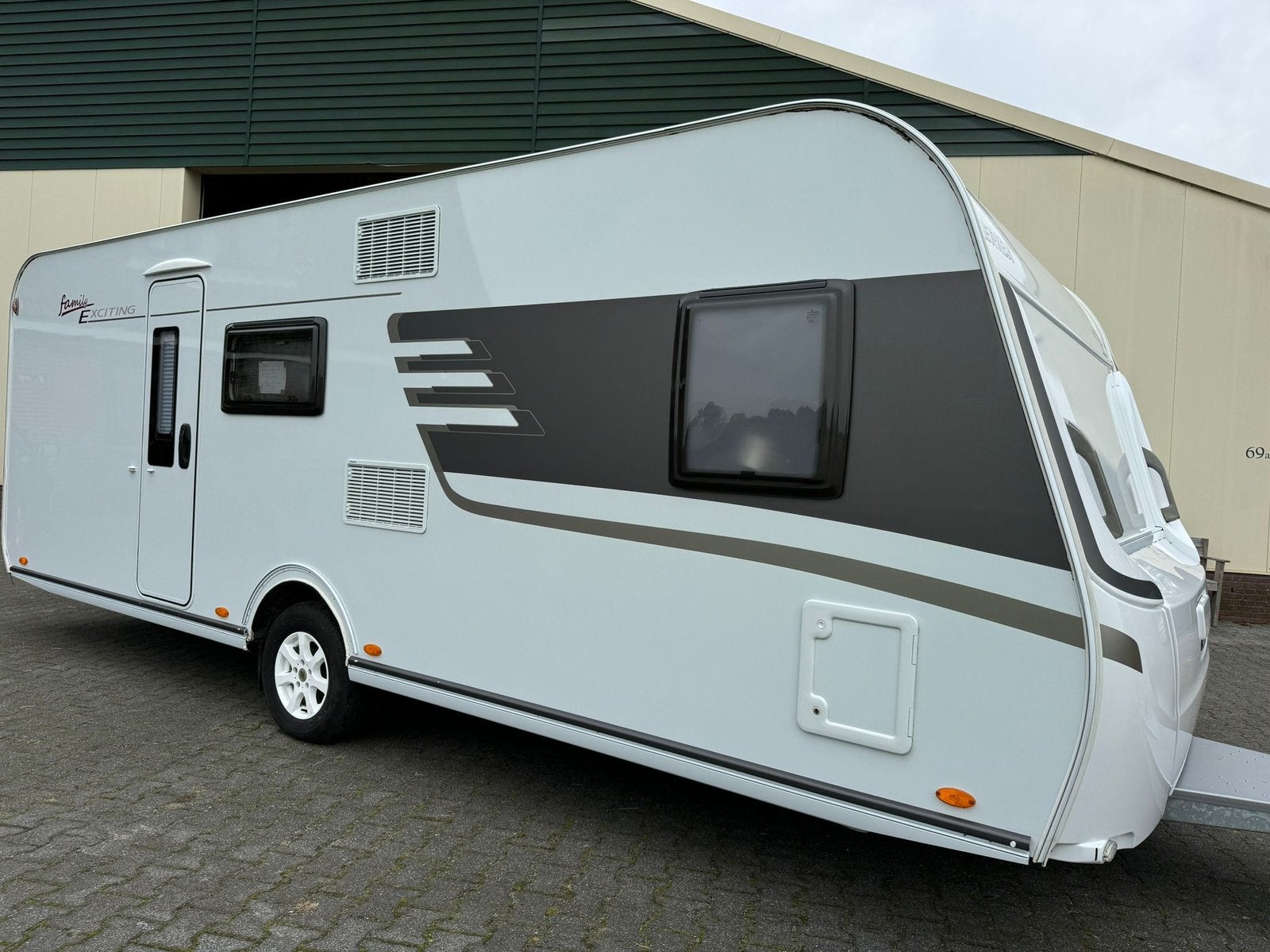 Caravan Eriba Exciting Family 560, Vast bed, Particulier, Meer dan 6, Eriba