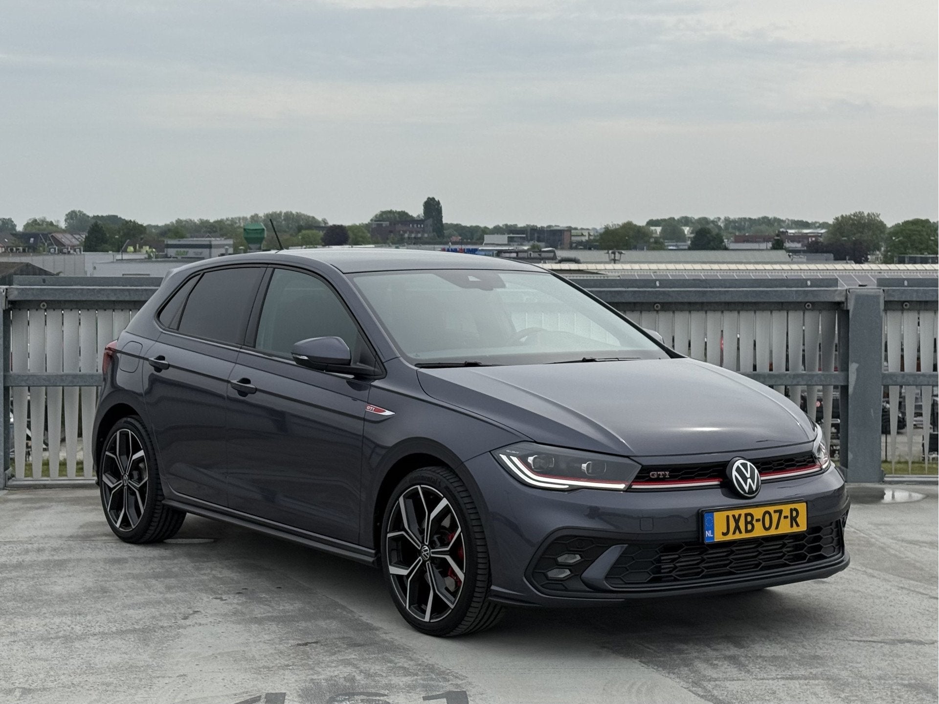 Volkswagen Polo GTI 2.0 TSI | Pano | IQ | Beats | 18" | Came, Auto's, Gebruikt, 4 cilinders, 1984 cc, Grijs