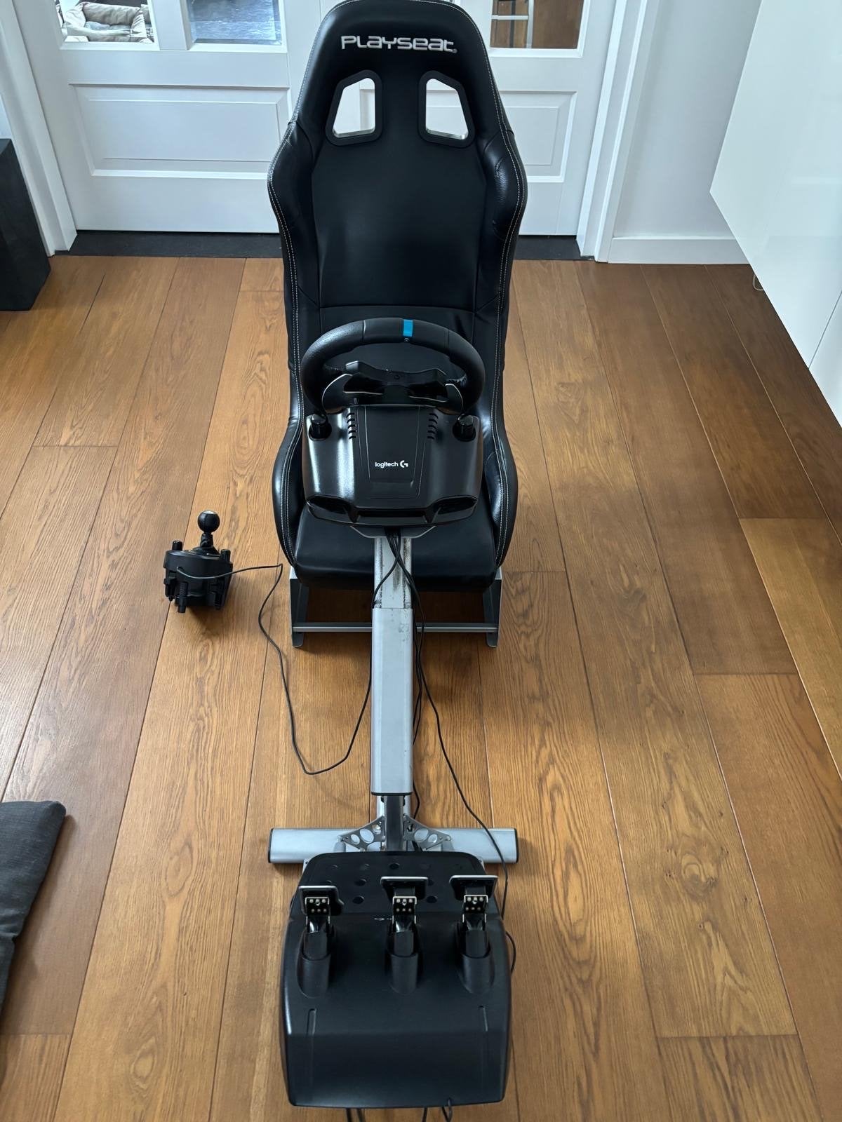 Logitech G29 racestuur, pedalen, schakelpook en Playseat, Ophalen, Zo goed als nieuw, Stuur of Pedalen, PlayStation 3