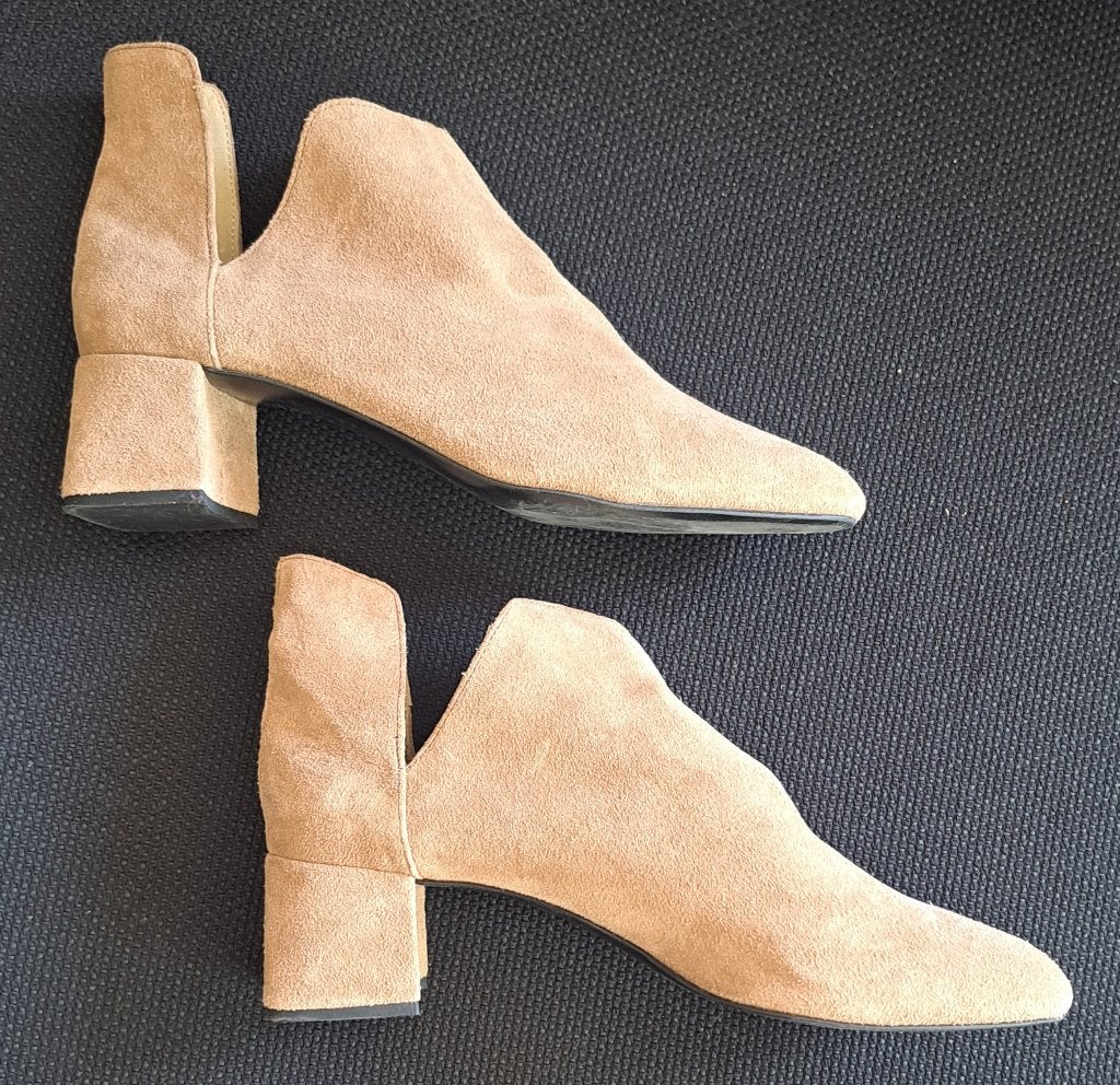 Zara suede open enkel laarsjes maat 40 NIEUW, Kleding | Dames, Schoenen, Lage of Enkellaarzen, Nieuw, Ophalen of Verzenden, Zara