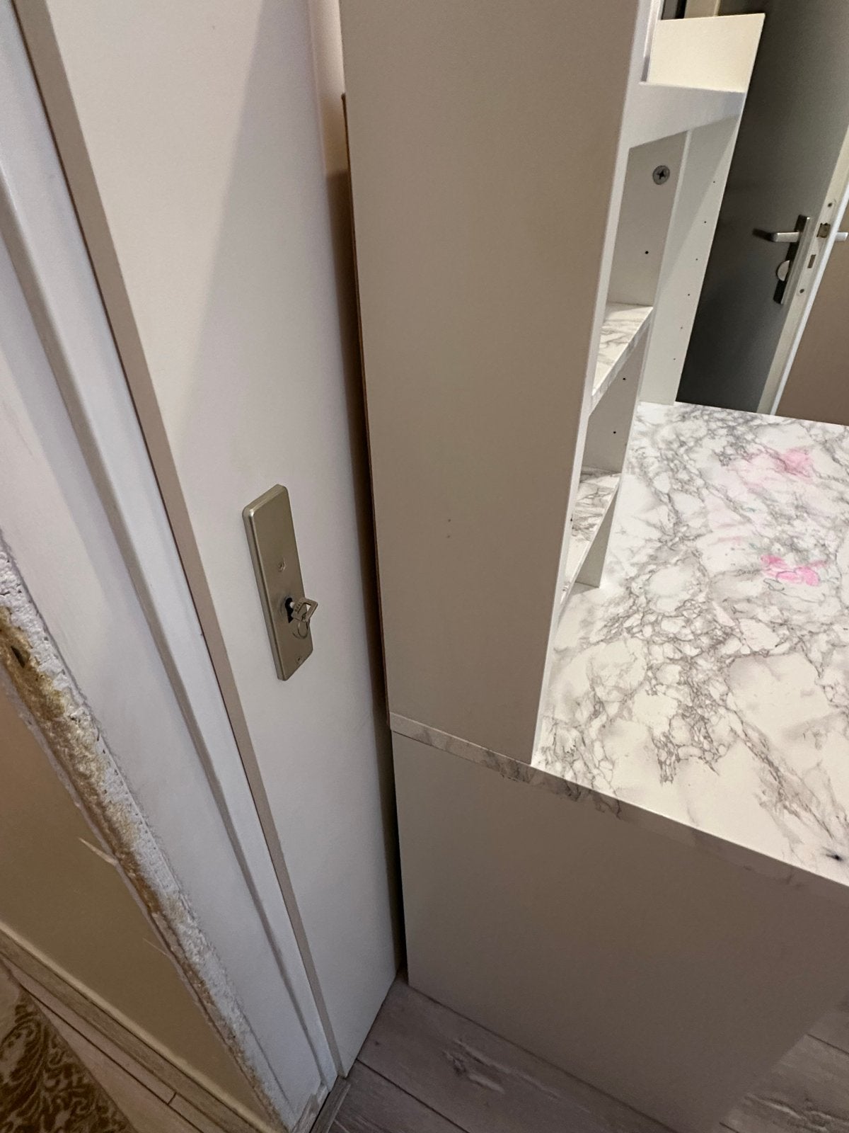 Ikea Bureau, Ophalen, Gebruikt, Met lades, Spaanplaat of MDF
