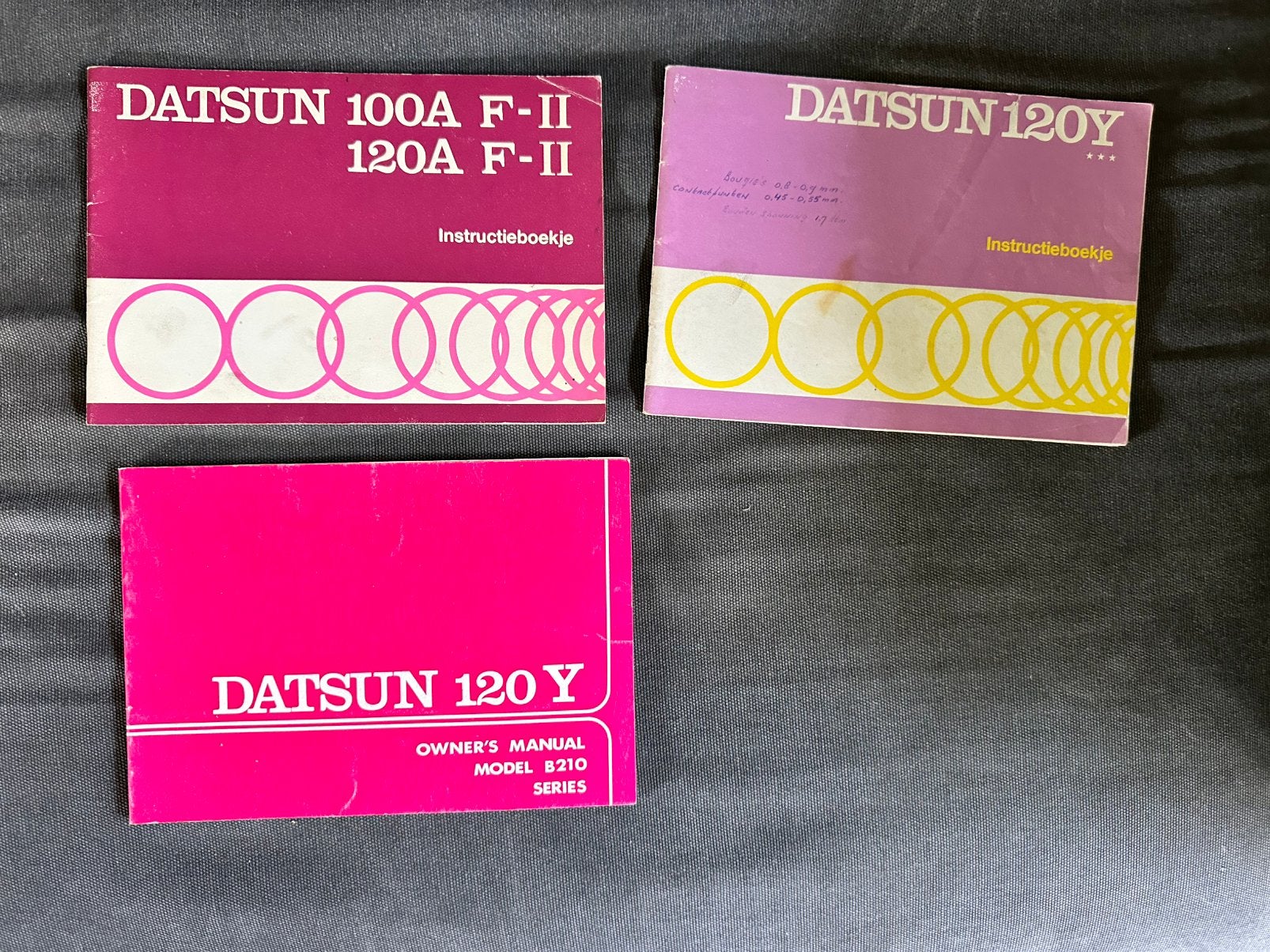 3x DATSUN instructieboekjes 100A F-II, 120A F-II  en 120Y, Auto diversen, Ophalen of Verzenden