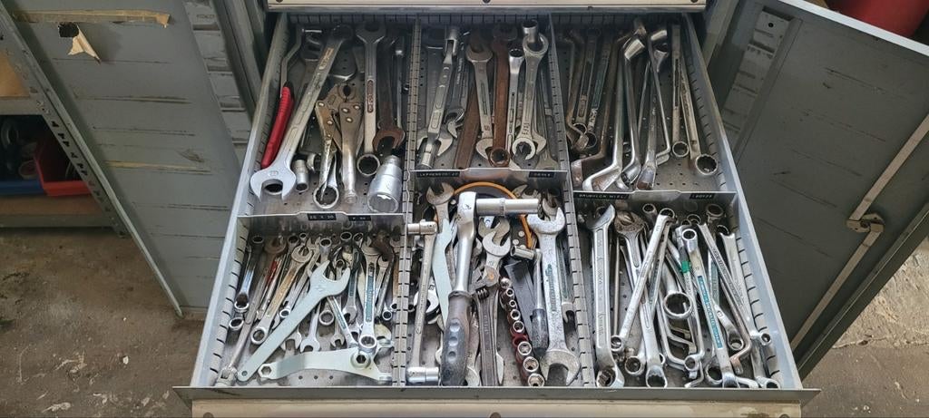 Stevige metalen gereedschapskast VOL MET GEREEDSCHAP, Doe-het-zelf en Verbouw, Ophalen, Gebruikt