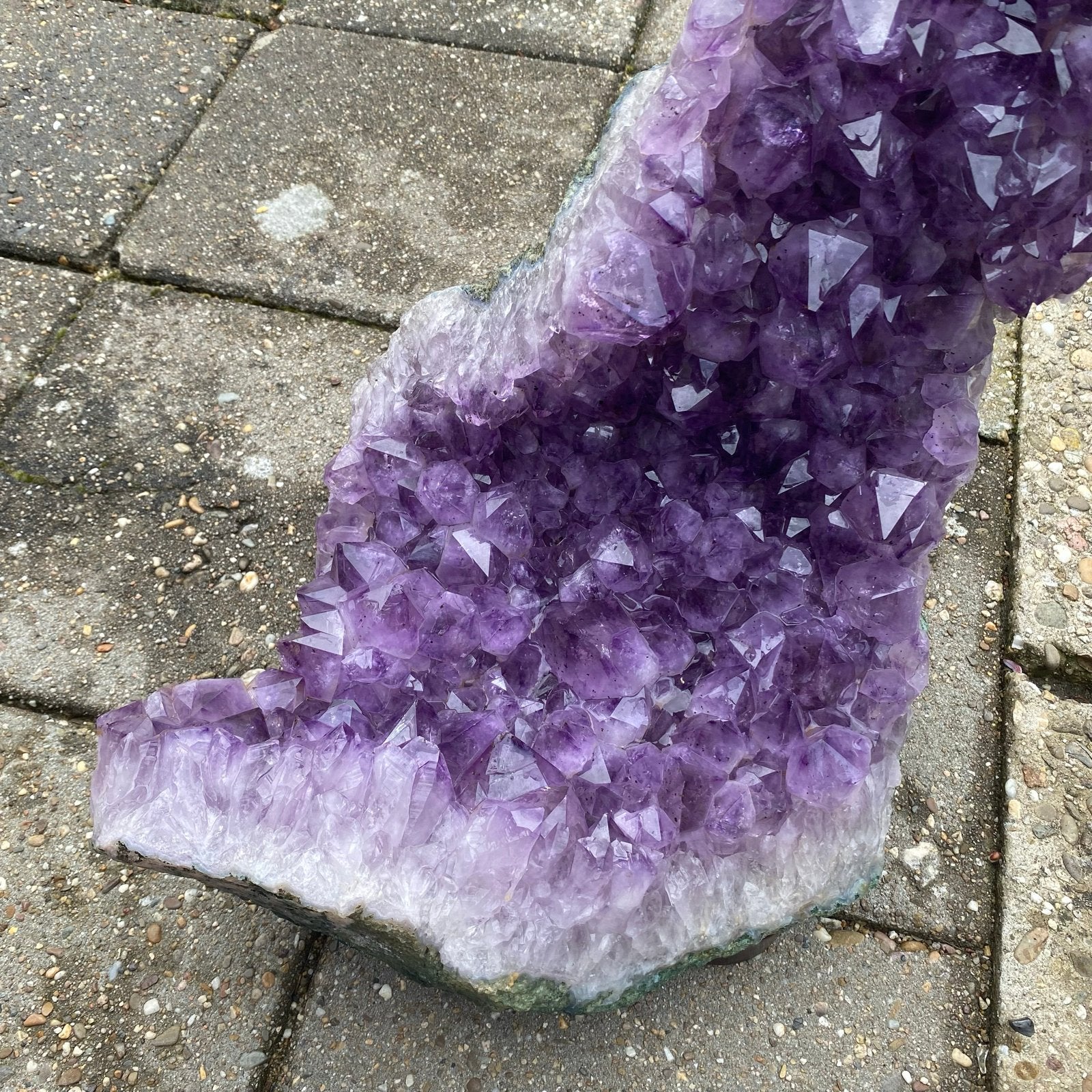 Grote Amethist Geode - Kathedraalvorm - 21 kilo, Ophalen of Verzenden, Mineraal