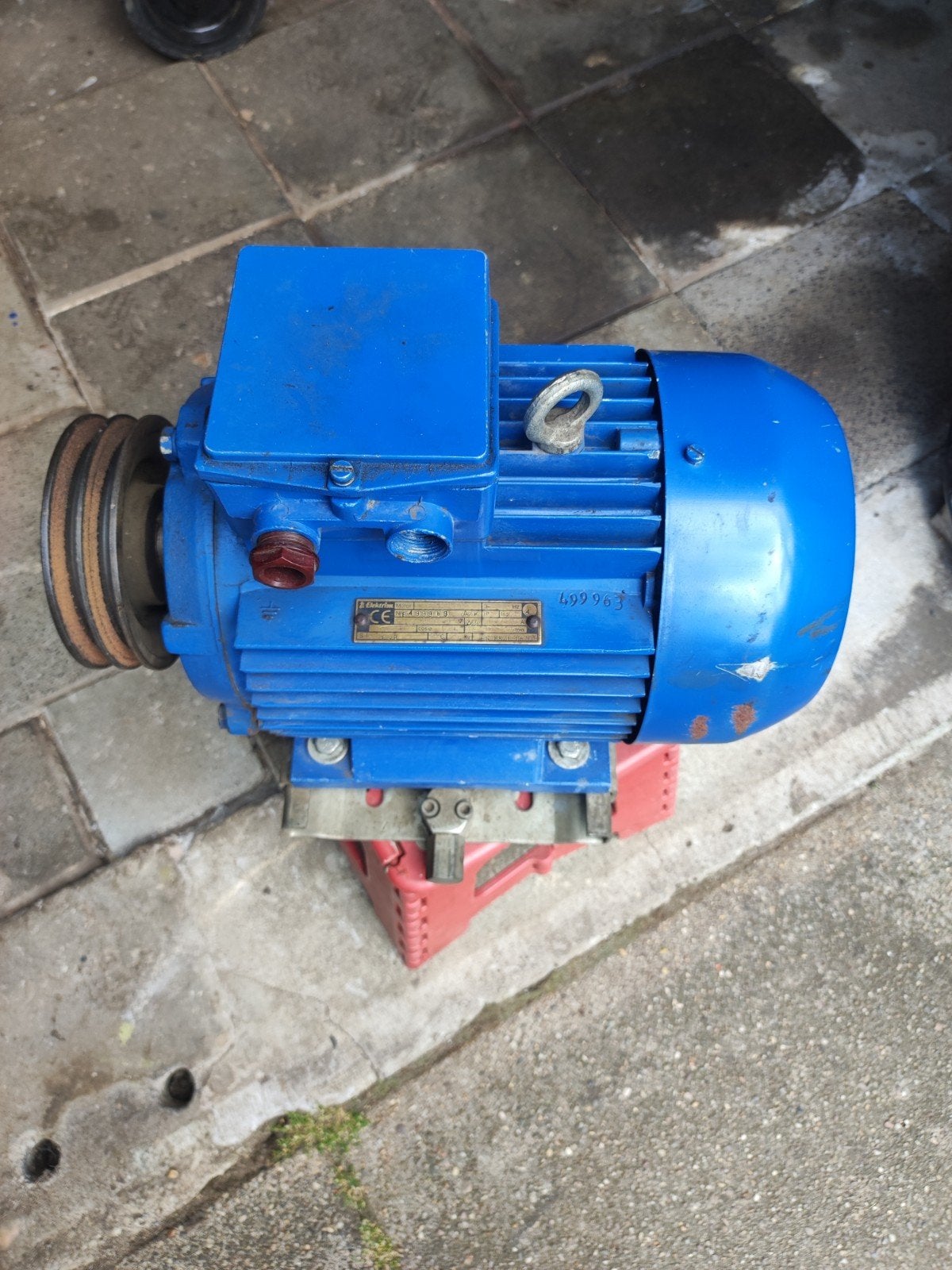Elektro motor..400 volt, Doe-het-zelf en Verbouw, Motoren, Ophalen, Elektromotor