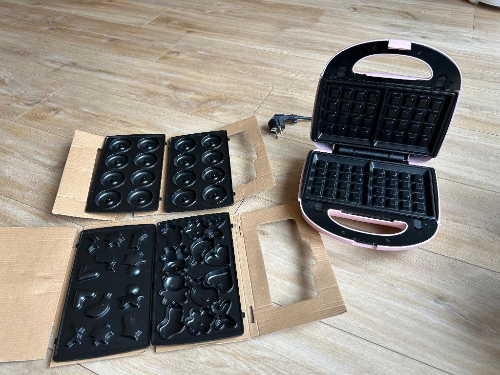 Waffle Maker / wafelijzer met verschillende vormen, Ophalen of Verzenden, Zo goed als nieuw