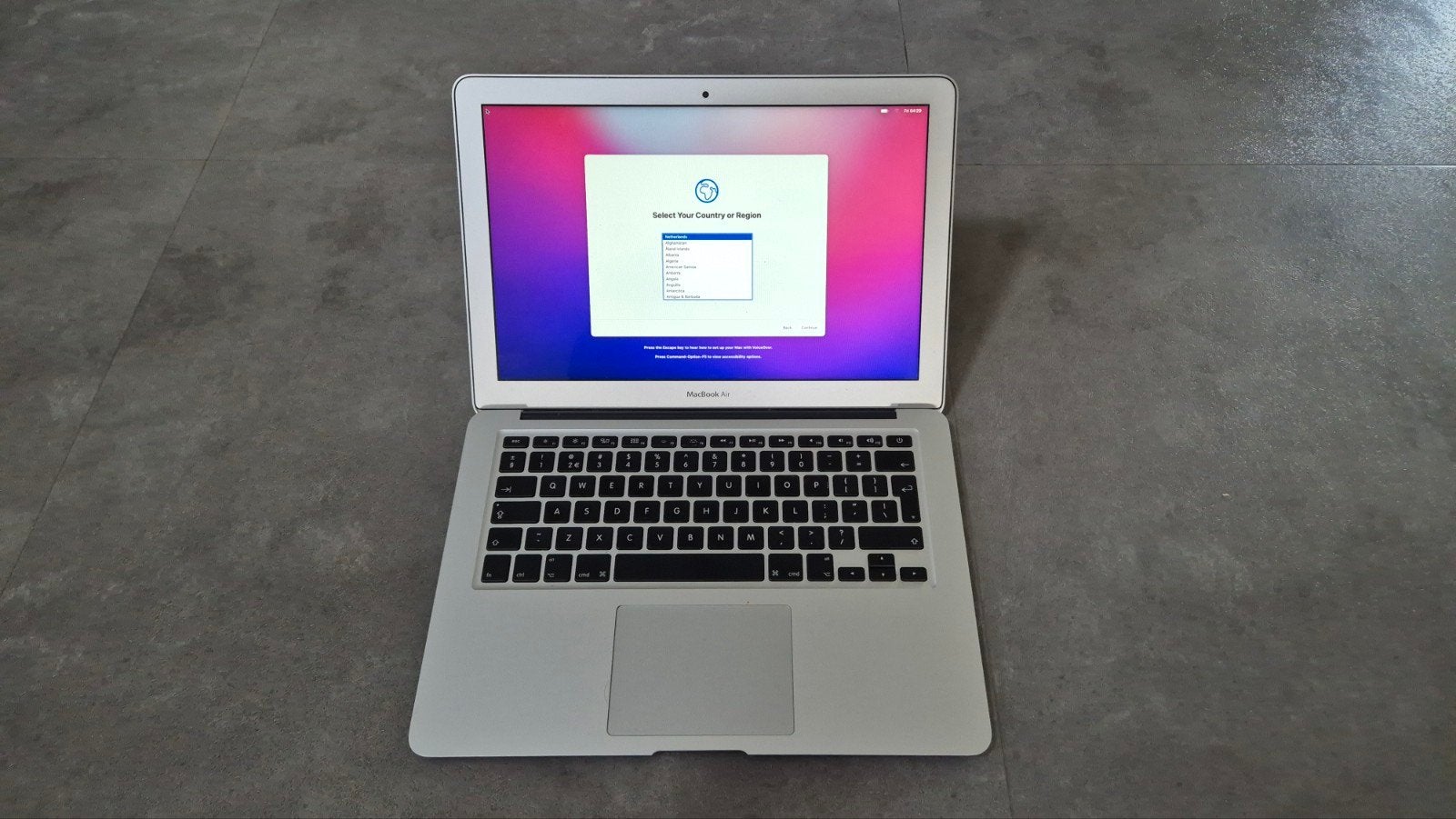 MacBook Air 13-inch - macOS Monterey, Computers en Software, Apple Macbooks, Qwerty, 13 inch, Minder dan 2 Ghz, Ophalen of Verzenden