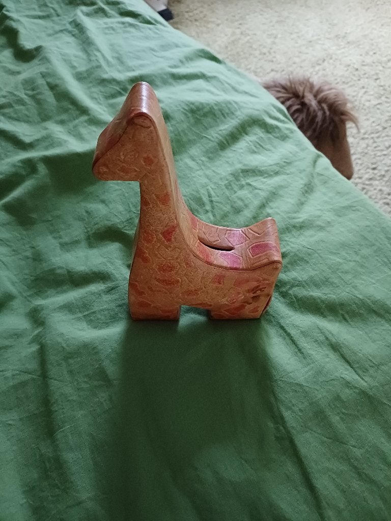 Giraffe spaarpot van leer, Ophalen of Verzenden, Gebruikt, Overige materialen, Dier