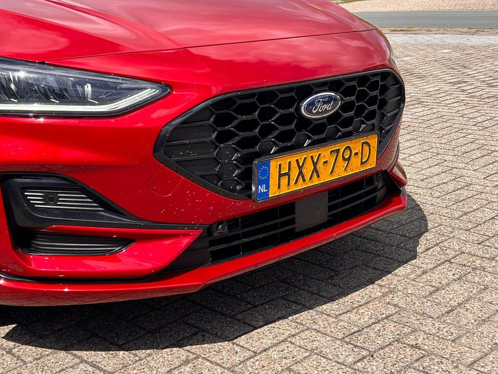 Ford Focus Wagon 1.0 EcoBoost Hybrid ST Line 155pk | Winterp, Stof, Gebruikt, 1404 kg, Origineel Nederlands