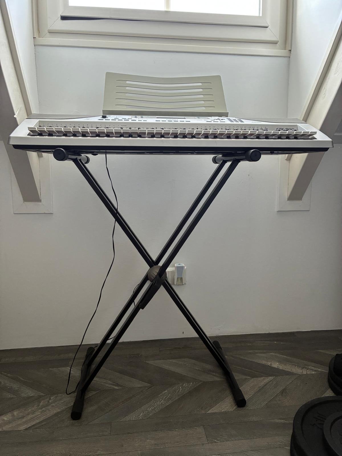 Casio CTK-900 Keyboard met standaard, Muziek en Instrumenten, Keyboards, Ophalen, Casio, Aanslaggevoelig, 61 toetsen