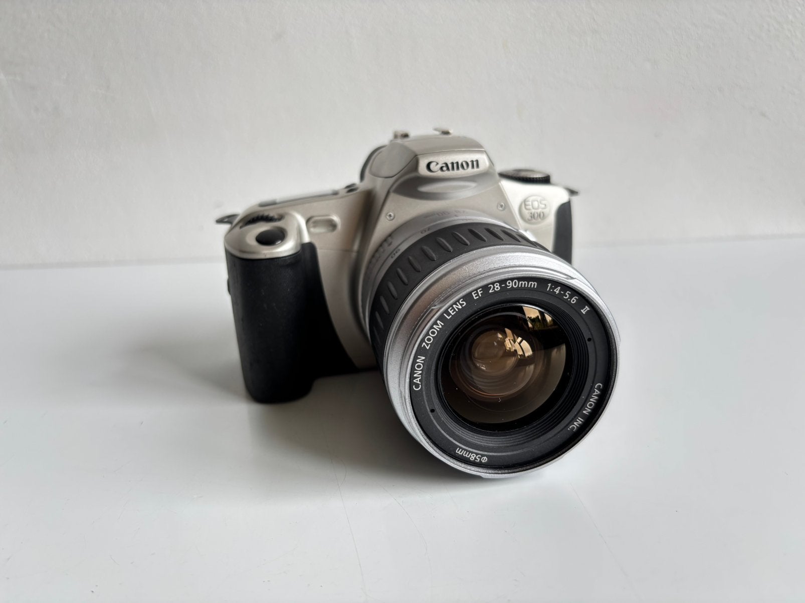 Canon Eos 300 Analoge Spiegelreflex met lens, Ophalen of Verzenden, Zo goed als nieuw, Spiegelreflex, Canon