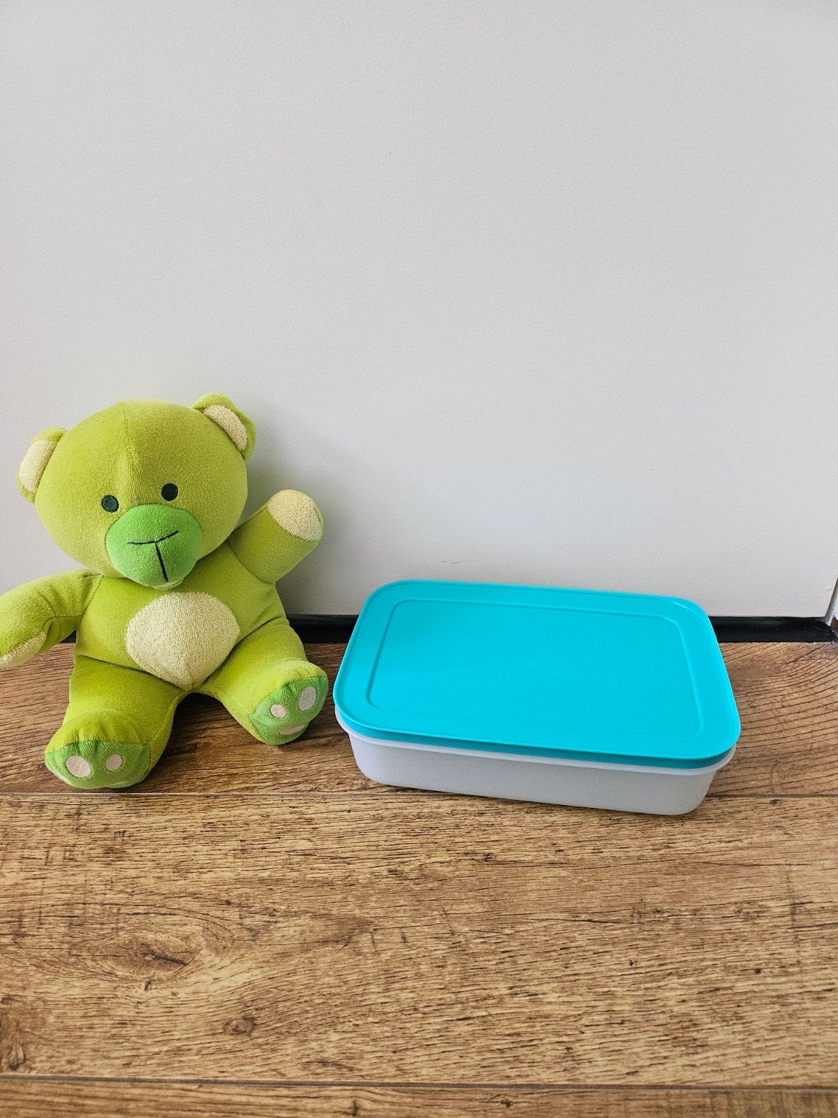 Tupperware nieuwe Igloo vriesbakjes turquoise 1 liter, Blauw, Nieuw, Ophalen of Verzenden, 1000 ml
