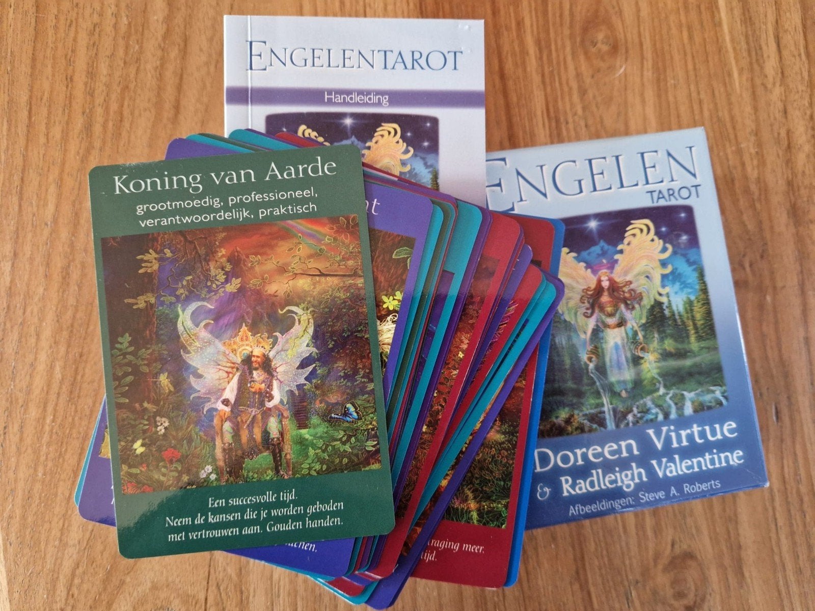 Engelentarot Doreen Virtue & Radleigh Valentine, Tarot of Kaarten leggen, Overige typen, Ophalen of Verzenden, Zo goed als nieuw