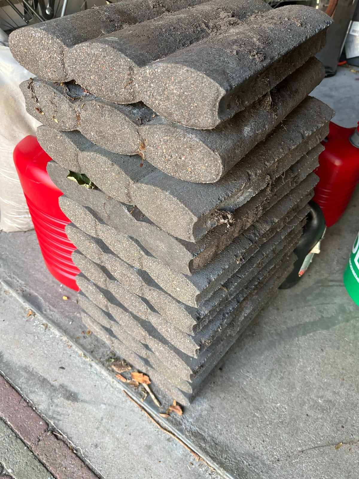 10 borderbandjes voor 3 meter border, Ophalen, Gebruikt, Border, Beton