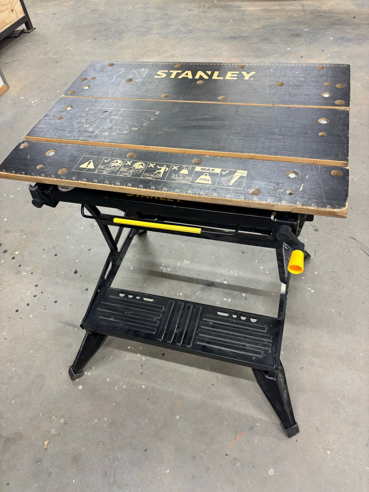 Stanley Workmate - Nauwelijks gebruikt, knop defect, Ophalen of Verzenden, Gebruikt, Overige typen, Stanley