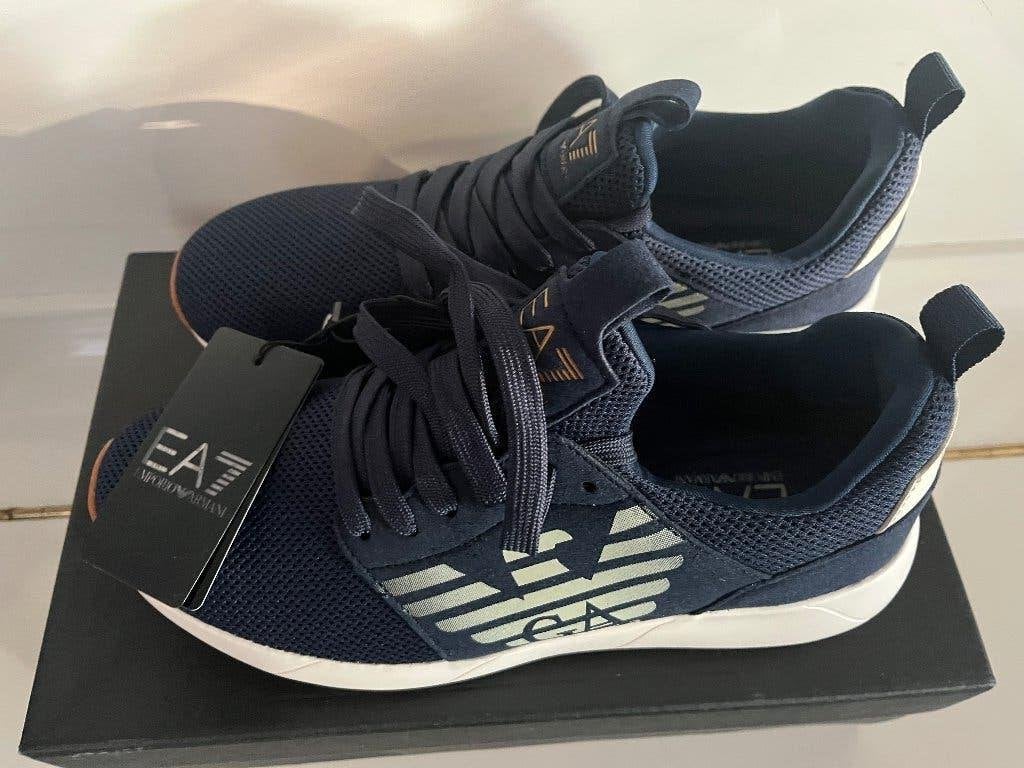 Armani Sneakers NIEUW blauw maat 40, Emporio Armani, Blauw, Nieuw, Ophalen of Verzenden