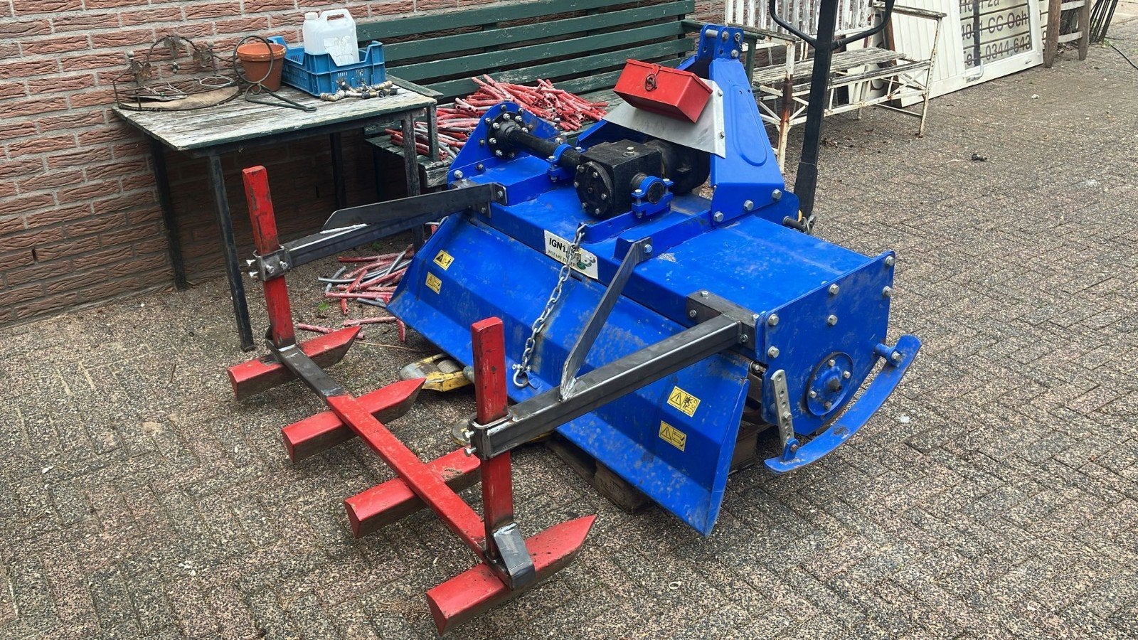 Voor al uw grondbewerking bel nico voor prijs bel ff, Tuin en Terras, Ophalen of Verzenden