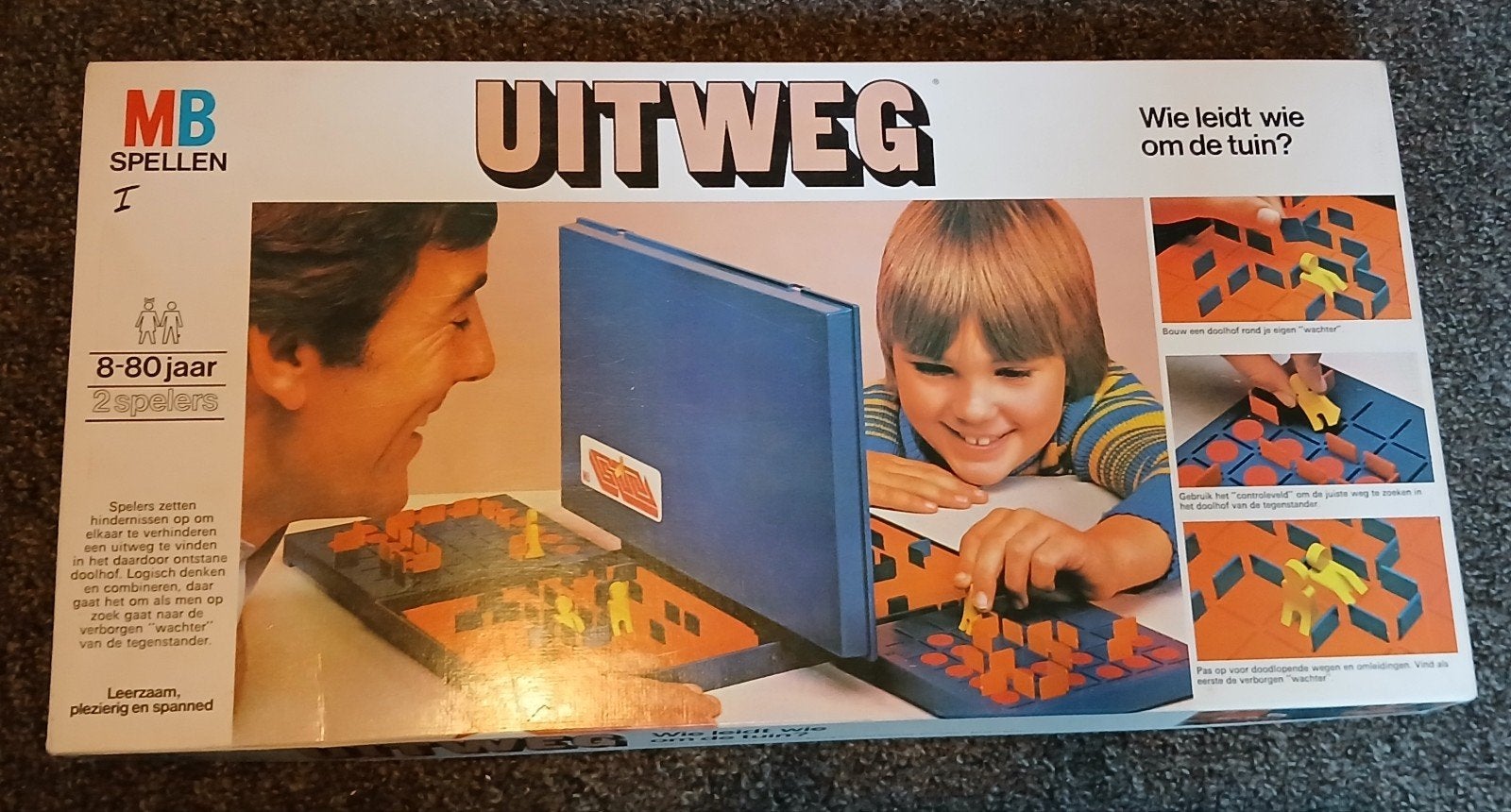 Uitweg, Hobby en Vrije tijd, Gezelschapsspellen | Bordspellen, Ophalen of Verzenden, Zo goed als nieuw, MB Spellen