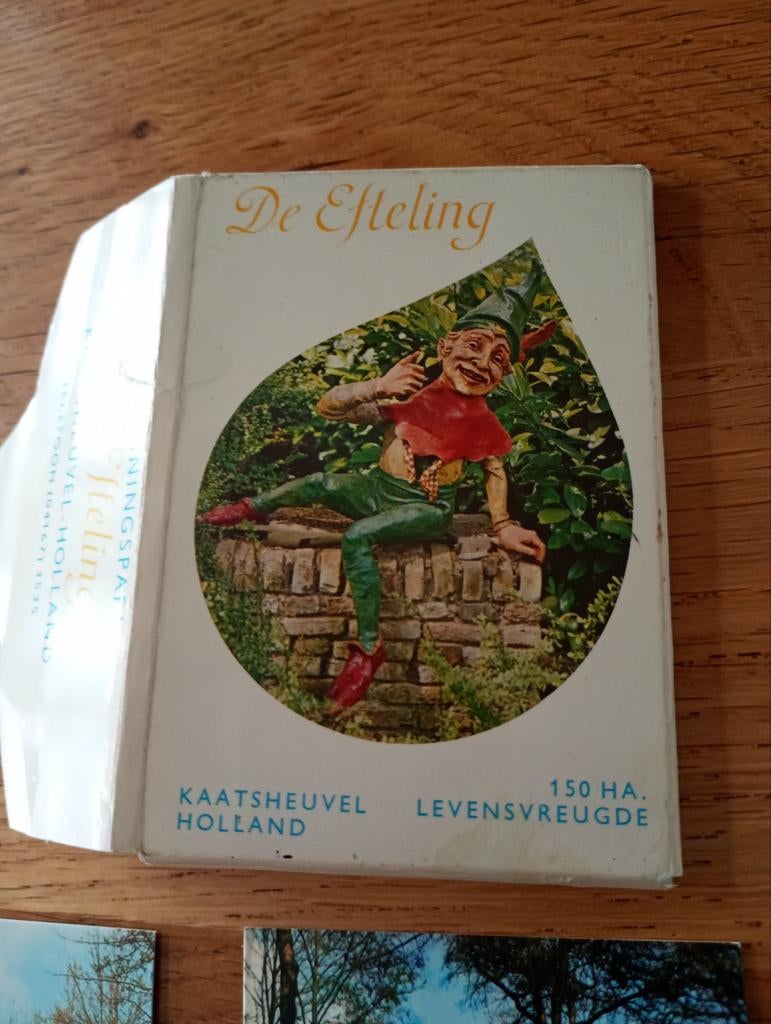 Efteling kleuren snapshots in mapje jaren '60, Ophalen, Gelezen