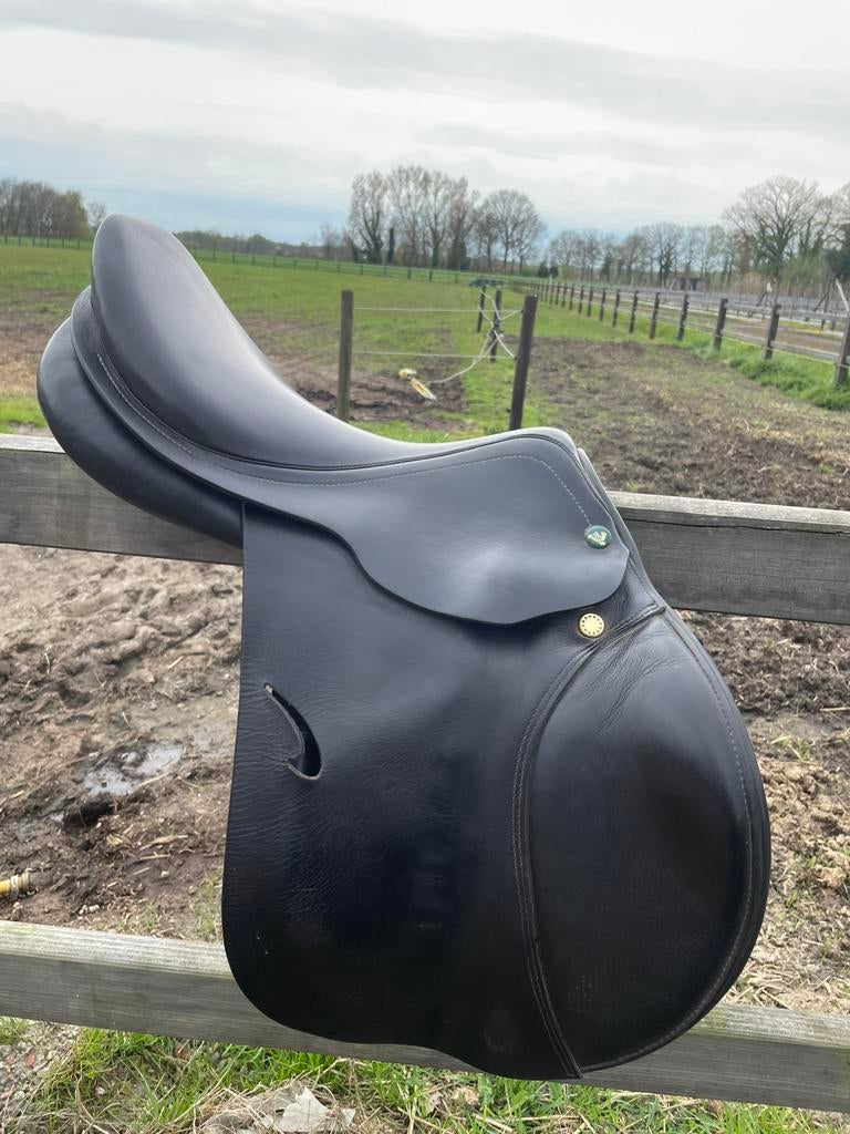 Prestige roma jump 17inch boommaat 32(M), Dieren en Toebehoren, Ophalen of Verzenden, Zo goed als nieuw, Springen