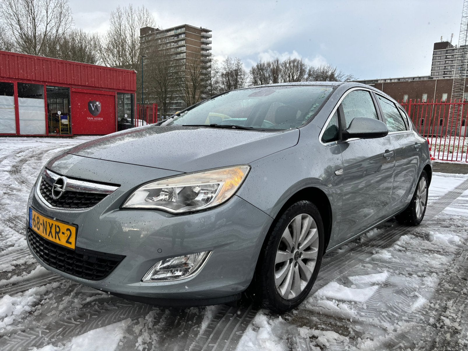 Opel Astra 1.6 16V 5D 2010 Grijs metalic navi cruise airco, Auto's, Voorwielaandrijving, Euro 5, 1250 kg, Origineel Nederlands