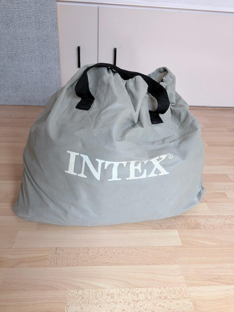 Intex Elektrisch Opblaasbaar Luchtbed met Ingebouwde Pomp, Ophalen, Ingebouwde pomp, Gebruikt, 2-persoons