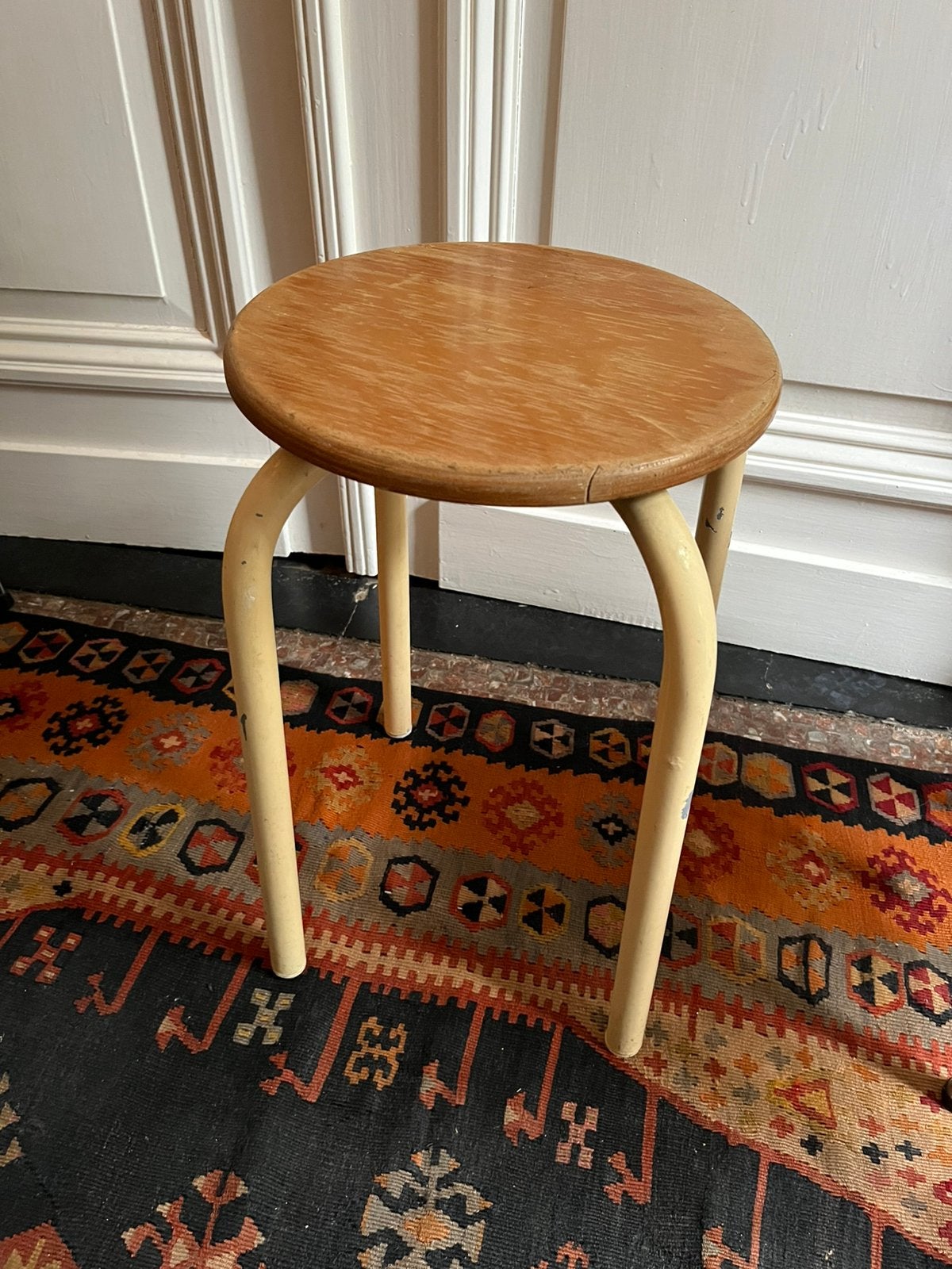 VINTAGE RETRO KRUKJE KRUK HOUTEN ZIT METAAL ZEER STEVIG, Ophalen of Verzenden, Gebruikt, Hout