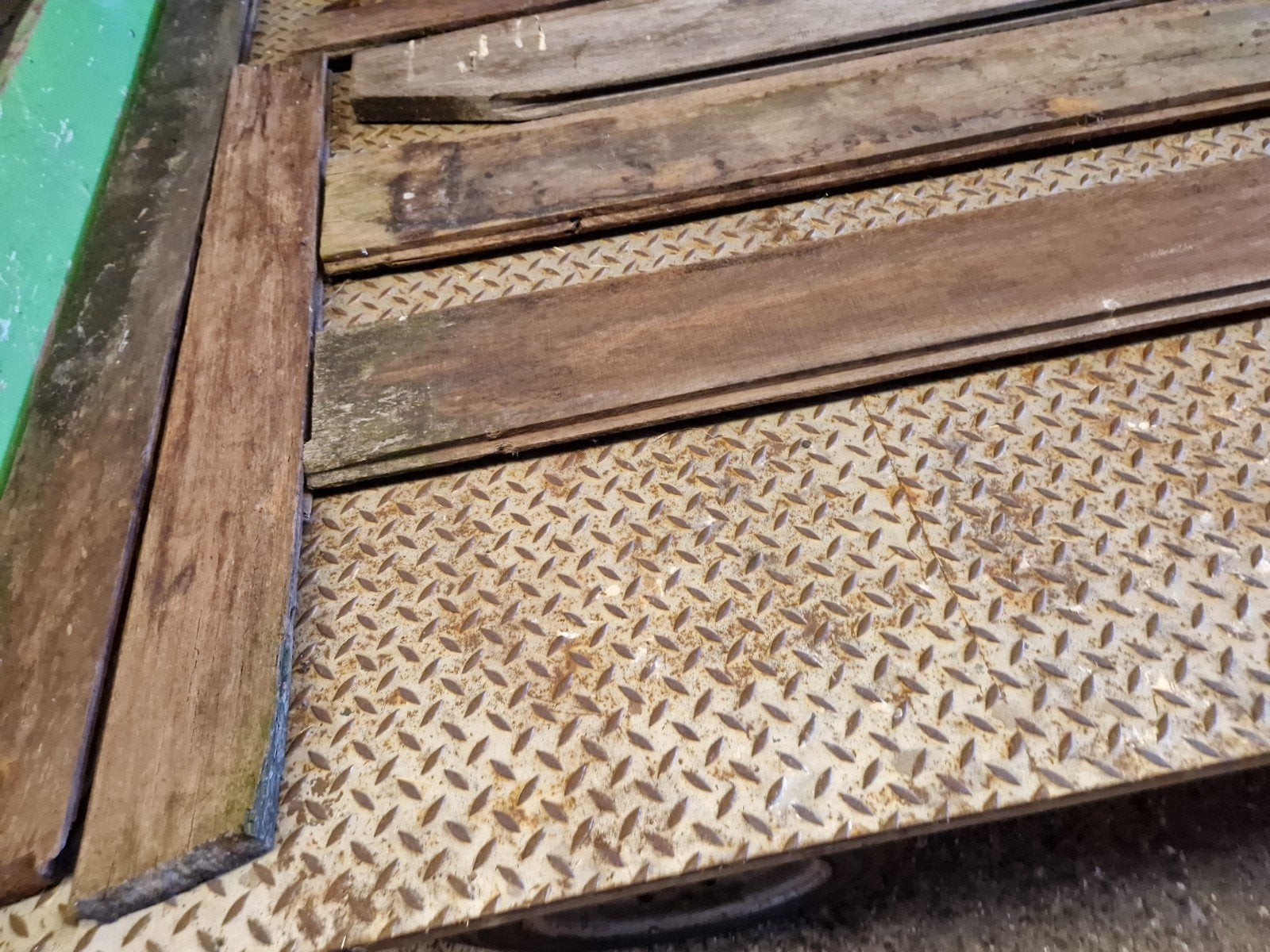 Bankirai en overige planken - 7 stuks, Doe-het-zelf en Verbouw, Hout en Planken, Ophalen of Verzenden