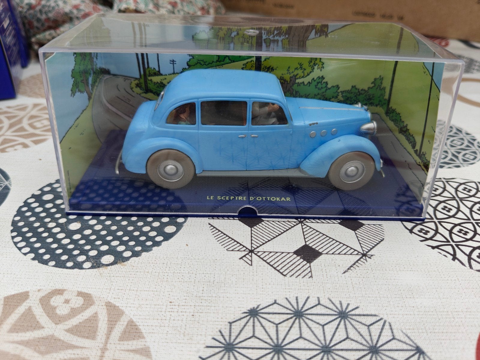 Tintin auto's en figuren - Diverse modellen, Ophalen, Kuifje, Zo goed als nieuw, Beeldje of Figuurtje