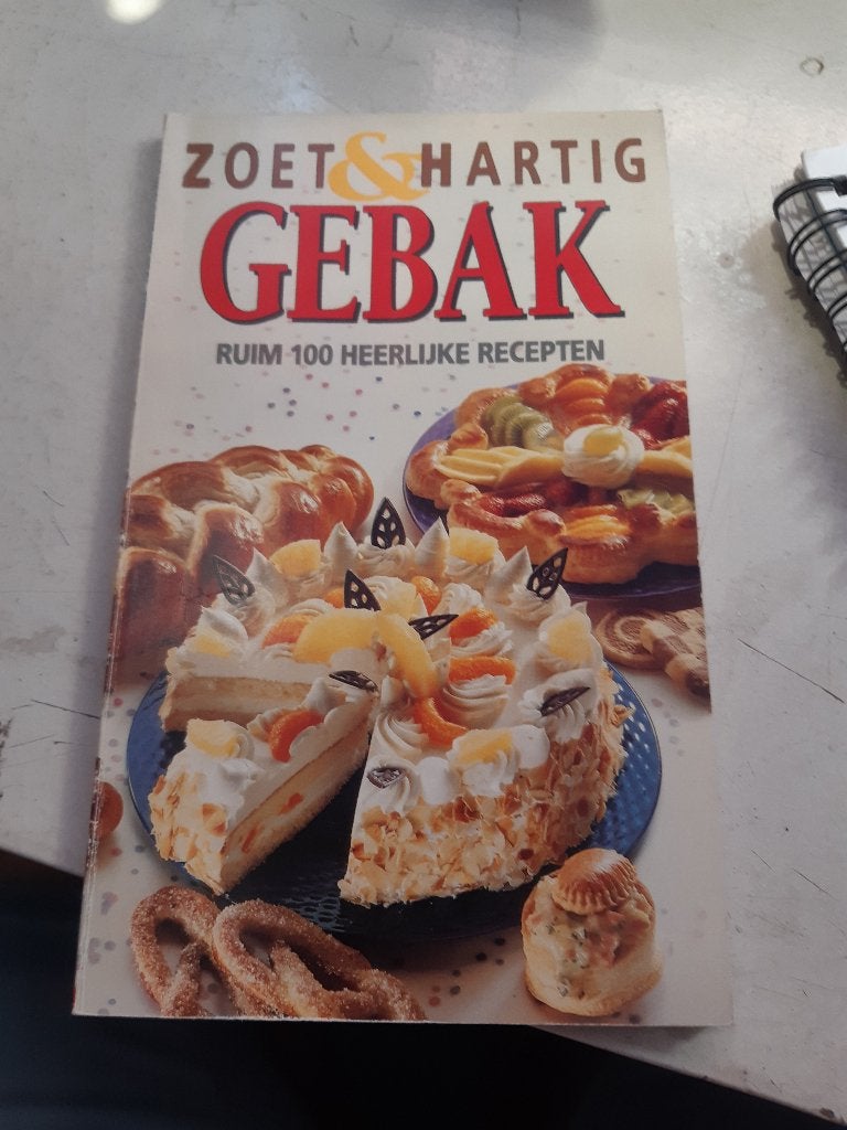 Zoet & hartig gebak (Z217-32), Boeken, Ophalen of Verzenden, Zo goed als nieuw