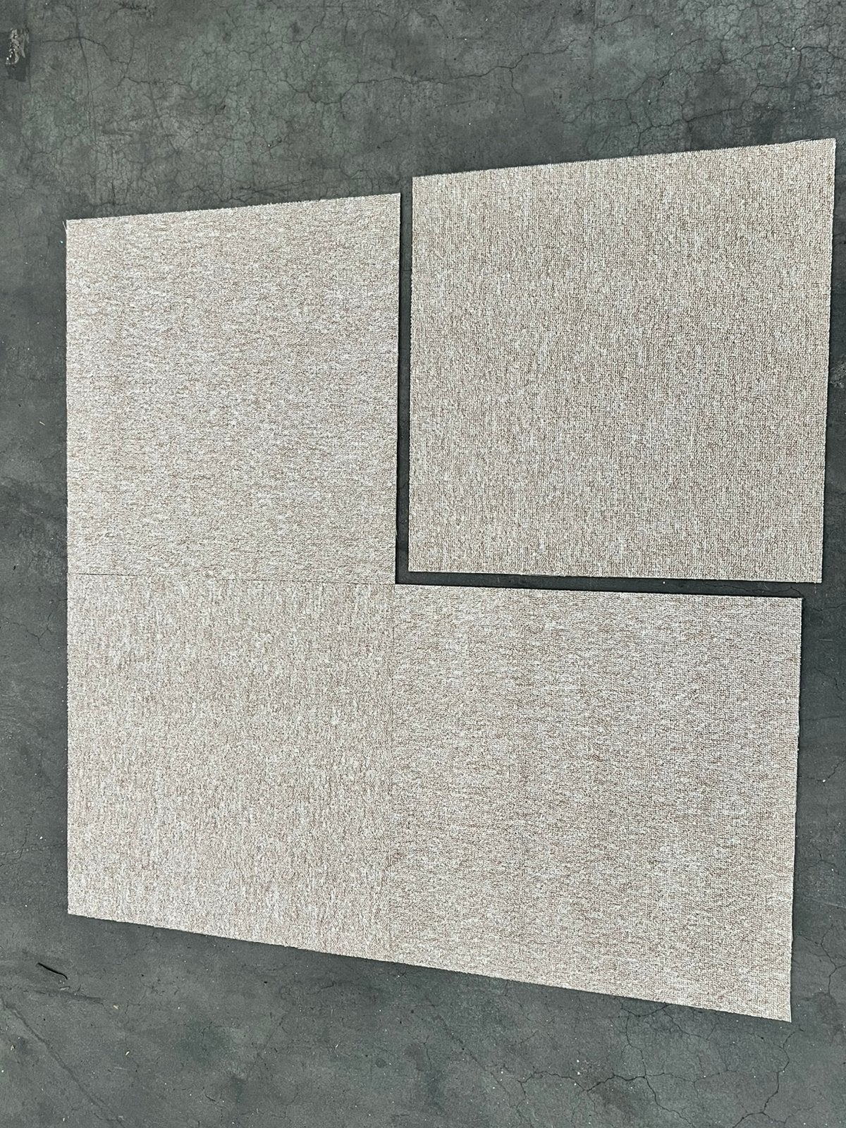 Nieuwe Tapijttegels beige 50x50cm projecten kwaliteit, Huis en Inrichting, Stoffering | Vloerbedekking, 75 m² of meer, Beige, Nieuw