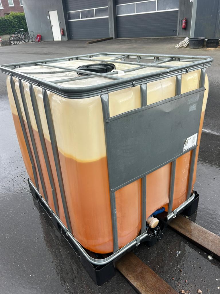 Diesel olie te koop in IBC container 800 liter, Zakelijke goederen, Machines en Bouw | Heftrucks en Intern transport, Overige typen