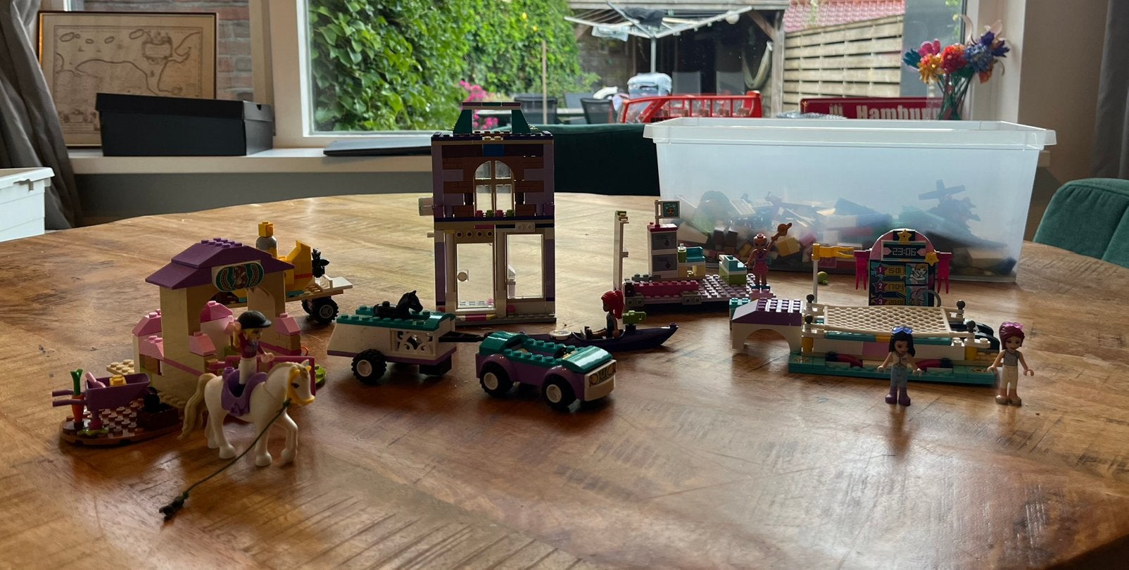 Grote doos LEGO Friends en Classic met instructieboekjes, Ophalen of Verzenden, Gebruikt, Overige merken