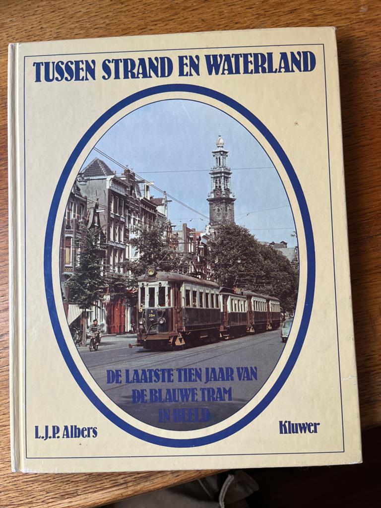 Tussen Strand en Waterland - De Blauwe Tram, Ophalen of Verzenden, Gelezen, Overige typen