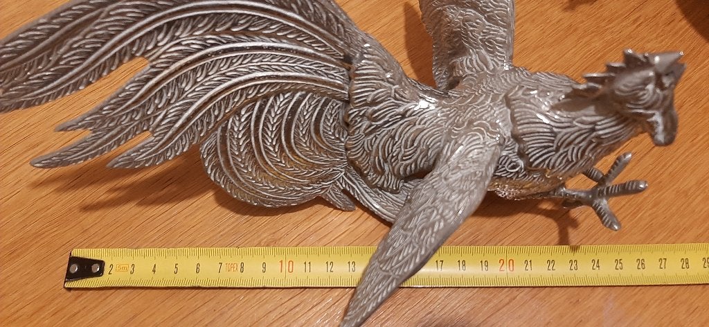 Vintage metalen sculpturen vechtende hanen, Antiek en Kunst, Zilver, Overige onderwerpen, Ophalen of Verzenden, Beeld