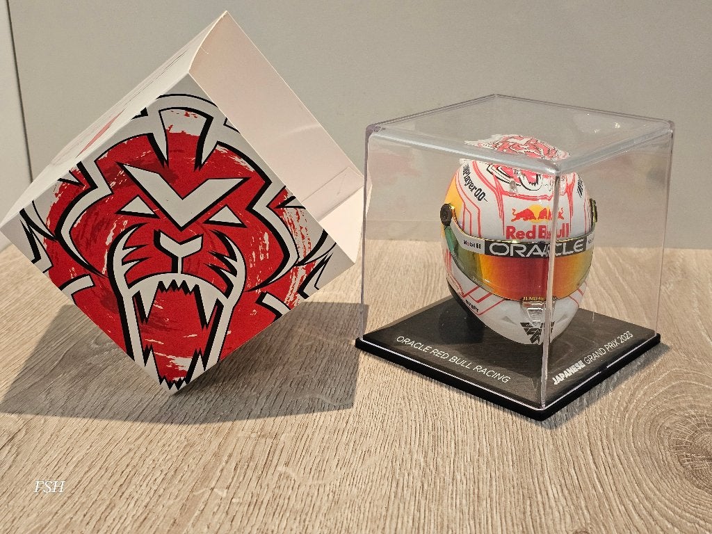 Helm 1:4, Max Verstappen # 1, GP Japan 2023. **als NIEUW**, Ophalen of Verzenden, Nieuw, Formule 1